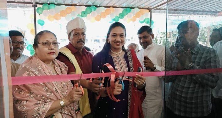 माजी मंत्री आमदार डॉ. विजयकुमार गावित यांच्या हस्ते भाजपा तालुका संपर्क कार्यालयाचे उद्घाटन