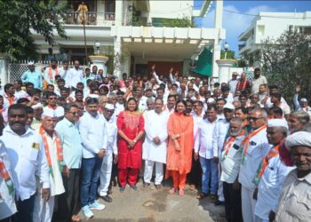 नंदुरबार तालुक्यातील शेकडो शिवसेना कार्यकर्त्यांनी केला भाजपात प्रवेश