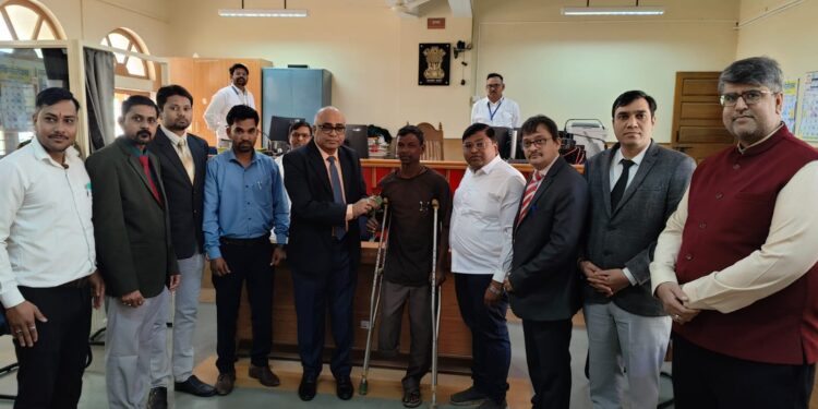 राष्ट्रीय लोकअदालतीत ४११ प्रकरणांचा सामंजस्याने निपटारा;२ कोटी ८२ लाखांची तडजोड; पाच पती-पत्नी वादांत समेट