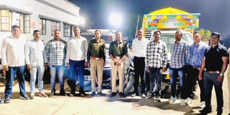 शहादा येथील जनावर चोरी करणारी आंतरराज्यीय टोळीला अटक