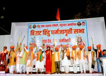 हिंदुत्वाचे सैनिक बनून संघटित व्हा आणि हिंदू मतांची वोट बँक स्थापन करा :  कालीचरण महाराज