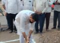 प्रभाग 5 मधील रस्ता डांबरीकरण कामाचे शिवसेना जिल्हाप्रमुख ॲड.राम रघुवंशी यांच्या हस्ते भूमिपूजन