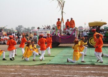 सैनिकी विद्यालयात पथसंचालनासह रॅलीद्वारे भारतीय विविधतेचे दर्शन