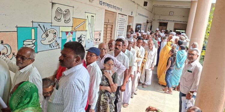 प्रधानमंत्री दिव्याशा केंद्रासाठी प्रयत्न करणार: आ.चंद्रकांत रघुवंशी