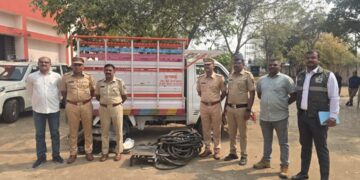 मिरची स्प्रे फवारून पळण्याचा प्रयत्न फसला; पवनऊर्जा प्रकल्पातील कॉपर केबल चोरीप्रकरणी तिघे जेरबंद