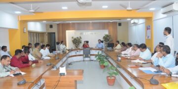 जिल्हाधिकारी डॉ. मित्ताली सेठी यांना घेतला ‘तोरणमाळ महोत्सव’ पूर्व तयारीचा आढावा