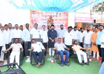 शिवसेना युवा सेनेतर्फे श्री. छत्रपती शिवाजी महाराज जयंतीनिमित्त रक्तदान शिबिर