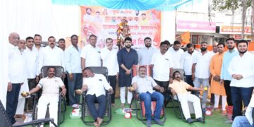 शिवसेना युवा सेनेतर्फे श्री. छत्रपती शिवाजी महाराज जयंतीनिमित्त रक्तदान शिबिर