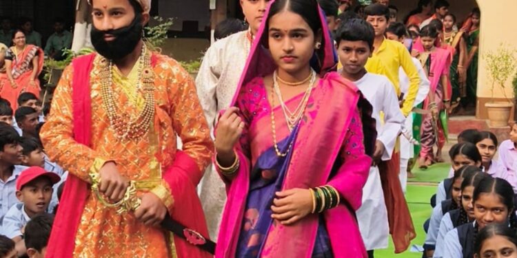 शिवजयंतीनिमित्त एस. ए. मिशन विद्यालयात सांस्कृतिक,शैक्षणिक कार्यक्रमांची मेजवानी