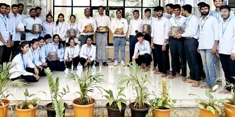 नंदुरबार शासकीय कृषी महाविद्यालयात अळंबी लागवड तंत्रज्ञानावर एकदिवसीय प्रशिक्षण