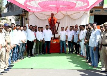 डॉ.विक्रांत बाबा मित्र परिवारा मार्फत शिवजयंती उत्साहात साजरी