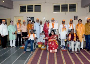 रघूवंशी समाजाच्यावतीने आयोजित  शिबीरात, ७१ रक्त़दात्यांनी केले रक्तदान