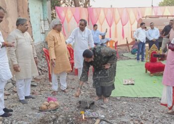डॉ. हिना गावित आणि मान्यवरांच्या प्रमुख उपस्थितीत विद्यार्थी परिषदेच्या नूतन वास्तूचे भूमिपूजन