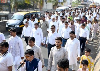 भगवान महावीर जन्मकल्याणक निमित्त नंदुरबारमध्ये भव्य रथयात्रा