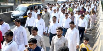 भगवान महावीर जन्मकल्याणक निमित्त नंदुरबारमध्ये भव्य रथयात्रा