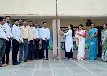 नांदरखे येथे महाराष्ट्र दिन उत्साहात साजरा