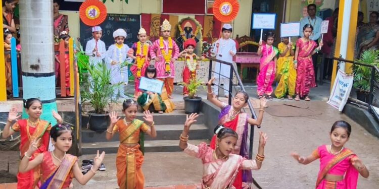 आषाढी एकादशी निमित्त वारकरी संस्कृतीचा अनोखा जागर