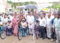दिव्यांग बांधवांना ५० लाखांच्या ८८ ई-सायकलींचे वाटप