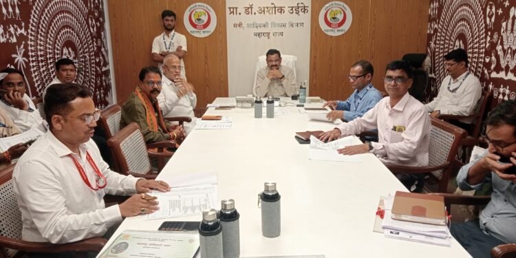 तोरणमाळ पर्यटन विकास आराखड्याच्या मंजुरीसाठी पर्यटनमंत्र्यांच्या अध्यक्षतेखाली मंत्रालयात बैठक