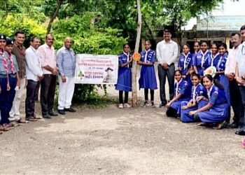 राखी बांधून वृक्षसंवर्धनाचा संदेश; शिवदर्शन विद्यालयात रक्षाबंधन उत्साहात