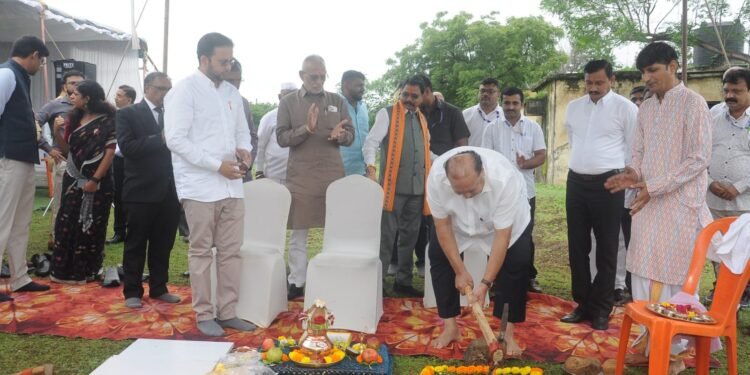 नंदुरबारच्या सार्वजनिक न्यास नोंदणी कार्यालयासाठी स्वतंत्र अधिकारी देणार : पालकमंत्री हसन मुश्रीफ यांची ग्वाही
