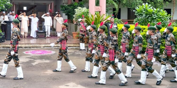 के. डी. गावित सैनिकी विद्यालयात ८० वा स्वातंत्र्य दिन उत्साहात