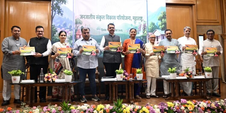 डॉ. हिना गावित यांच्या विकास कार्याचे मुख्यमंत्री देवेंद्र फडणवीस यांनी केले कौतुक