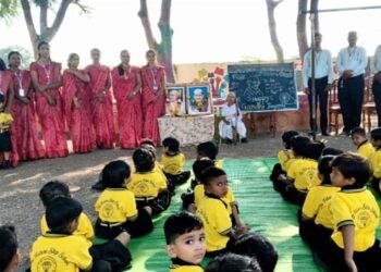 गांधी जयंतीनिमित्त विद्यार्थ्यांचे विविध उपक्रम