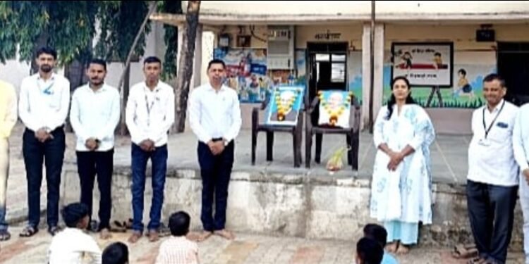 नांदरखे आश्रम शाळेत स्वच्छता अभियान उत्साहात